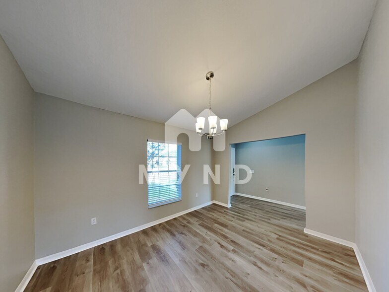 Building Photo - 3189 Thoroughbred Loop N