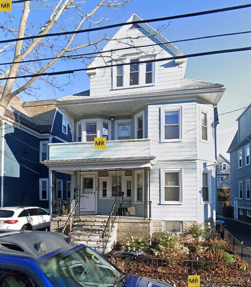 Primary Photo - 14 Bay State Ave