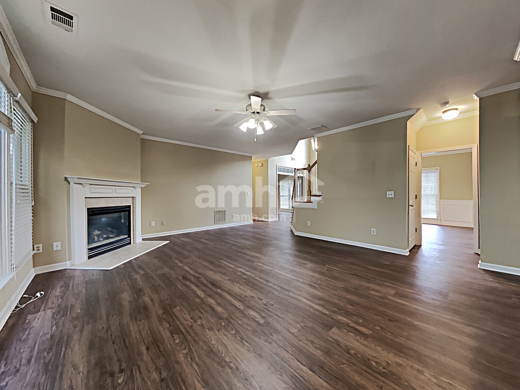 Building Photo - 2079 Sugar Springs Dr