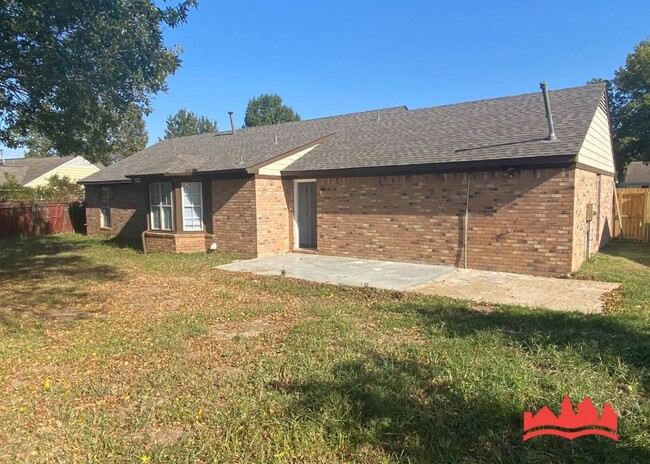 Building Photo - 7113 Tudor Ln