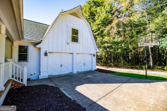 Building Photo - 105 Fuller Dr