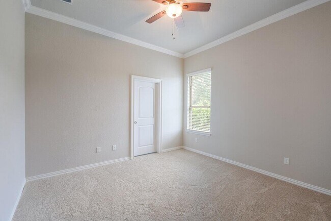 Building Photo - 22028 Cross Timbers Bnd