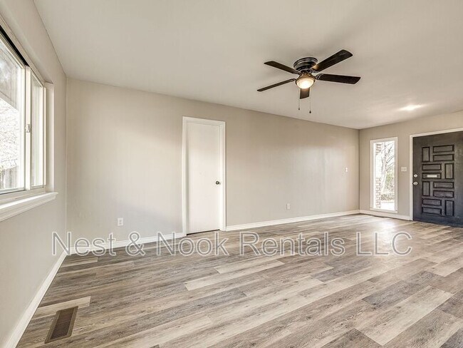 Building Photo - 5966 E 36th St