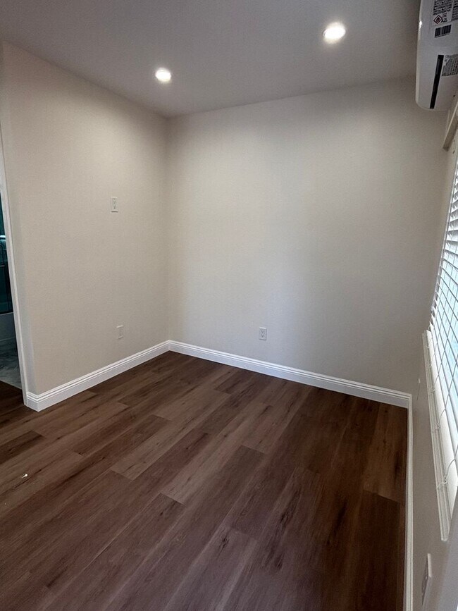 Building Photo - Brand-New Luxury 1 Bedroom, 1 Bathroom ADU for Rent – Alhambra