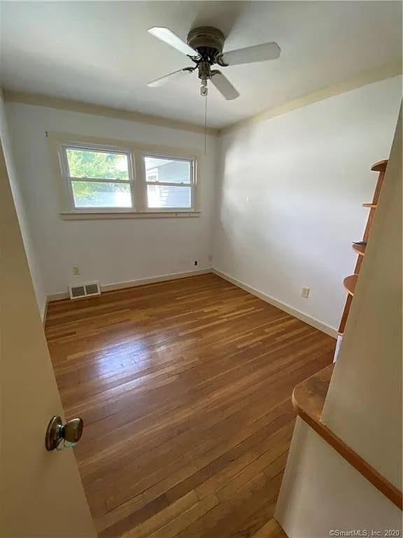 Building Photo - 133 May St