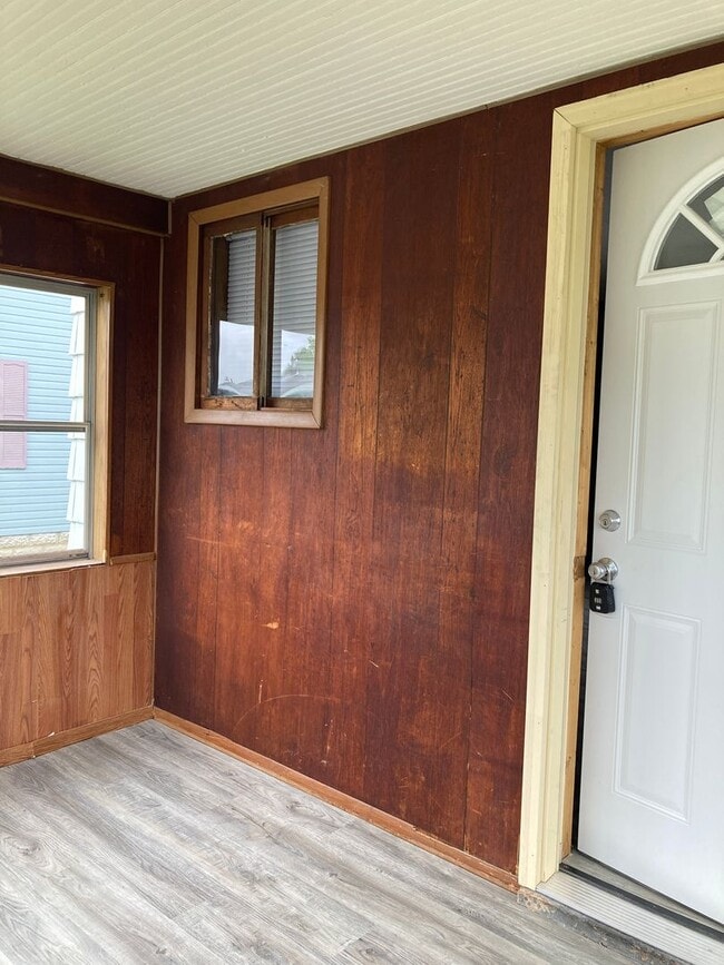 Building Photo - Charming 3 bedroom 1 bath