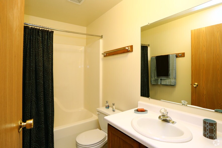 Eco Park 1300 Eco Park Dr DeKalb IL 60115 Apartment Finder