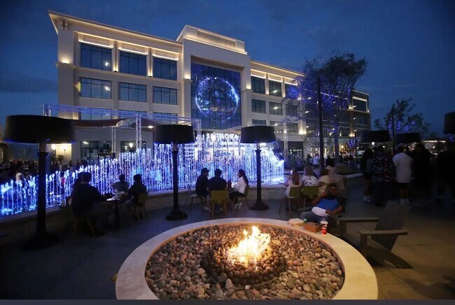 Building Photo - 13646 S Watts Ln