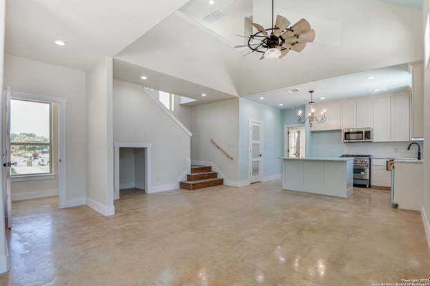 Building Photo - 1702 Gruene Vineyard Crossing