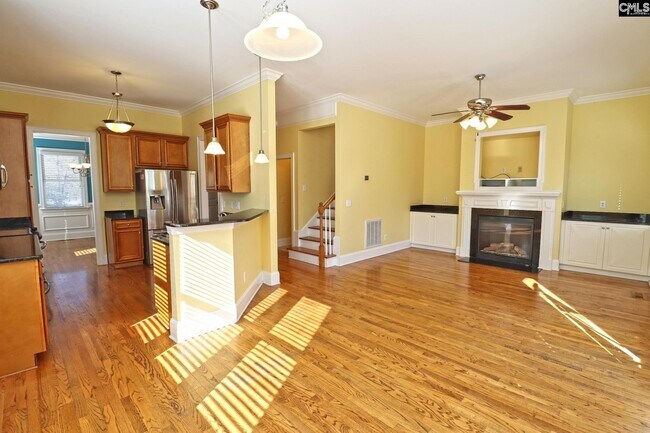 Building Photo - 1008 Woodrow St