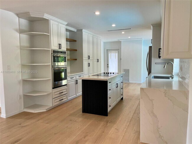 Building Photo - 7941 SW 143rd St