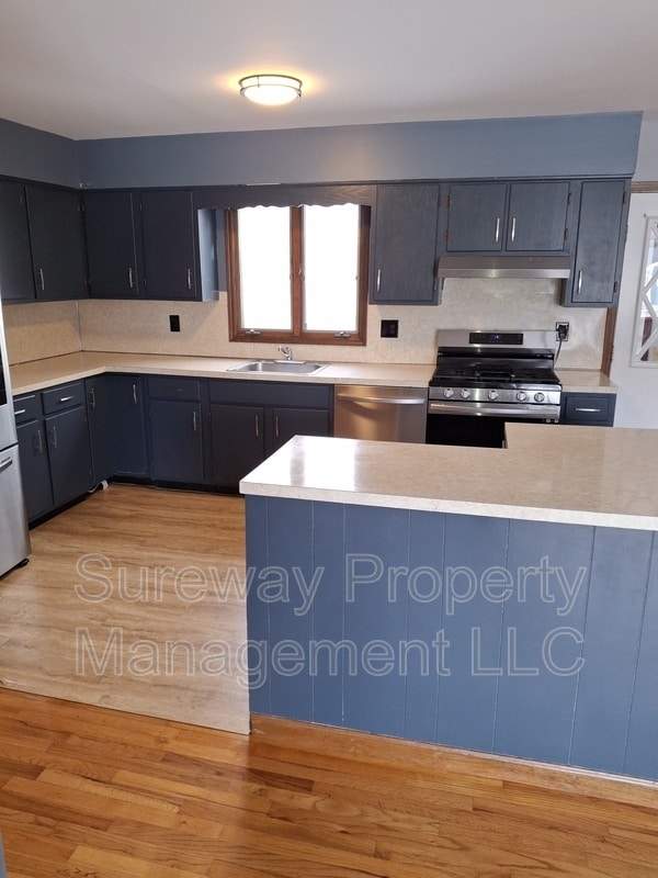 Building Photo - 486 Mercer St