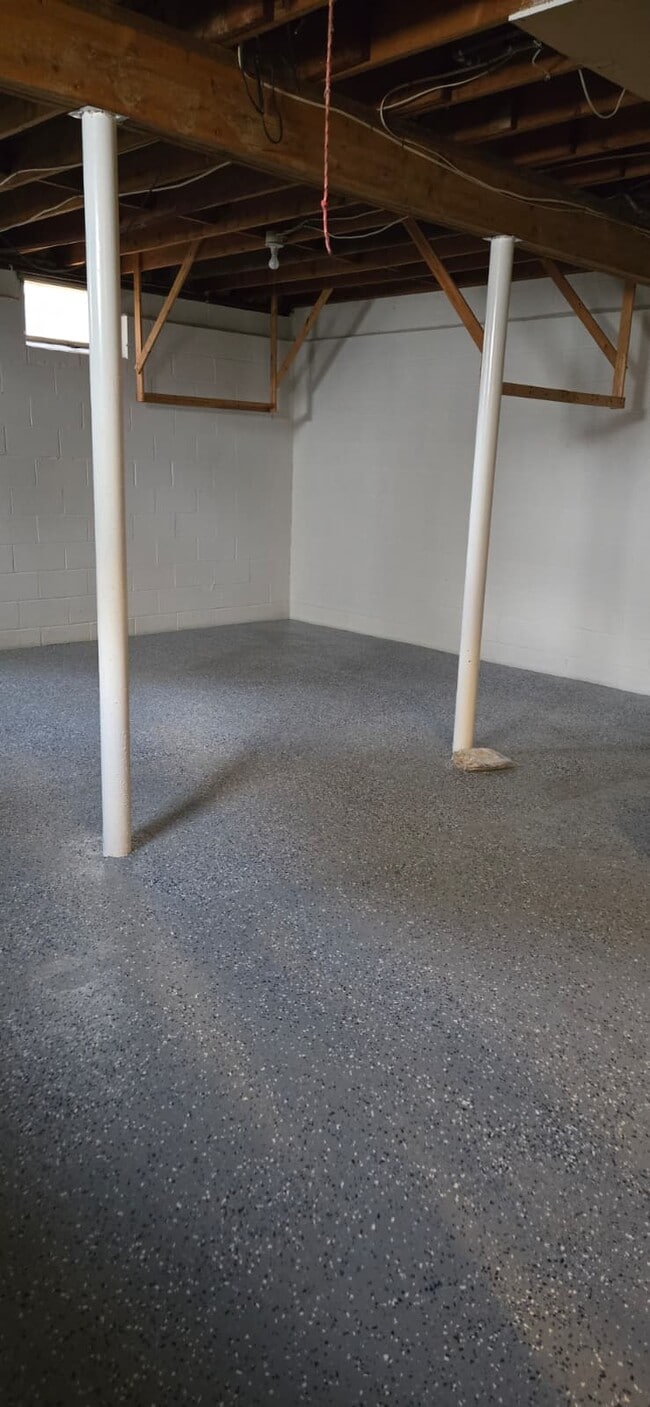 Building Photo - 5 Union St