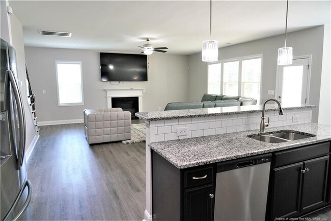 Building Photo - 113 Nairn St