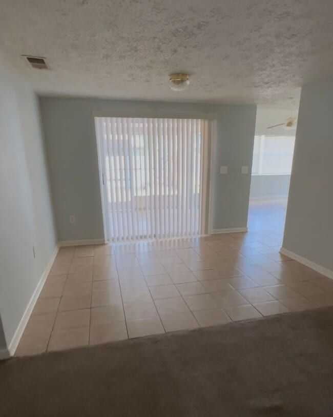 Building Photo - 7405 San Moritz Dr