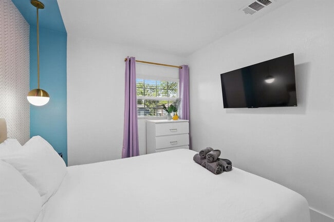 Building Photo - 13542 Purple Sage Rd