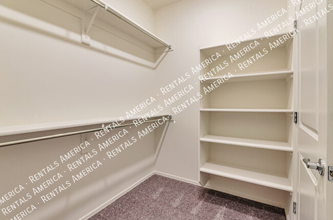 Building Photo - 8821 E Stone Meadow Cir