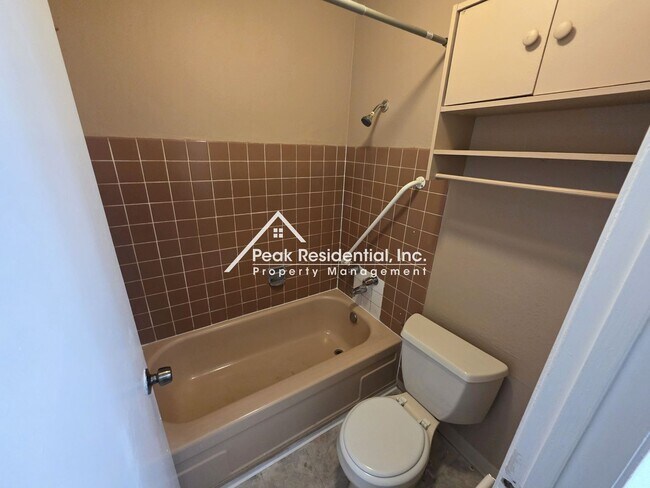 Building Photo - Norcade2912