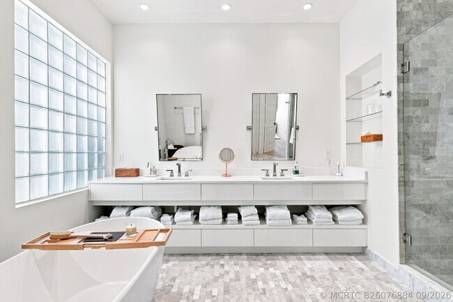 Building Photo - 14334 Stroller Way