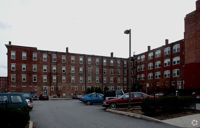 Building Photo - Sirk Building
