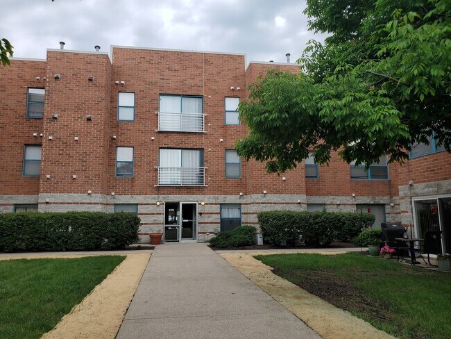 Primary Photo - 3255 Kirchoff Rd