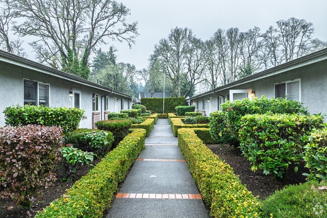 Building Photo - Stanley Estates Apartments