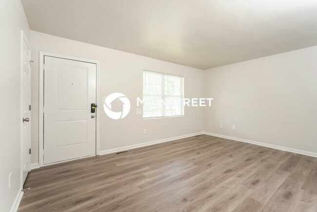 Building Photo - 326 Mountview Dr