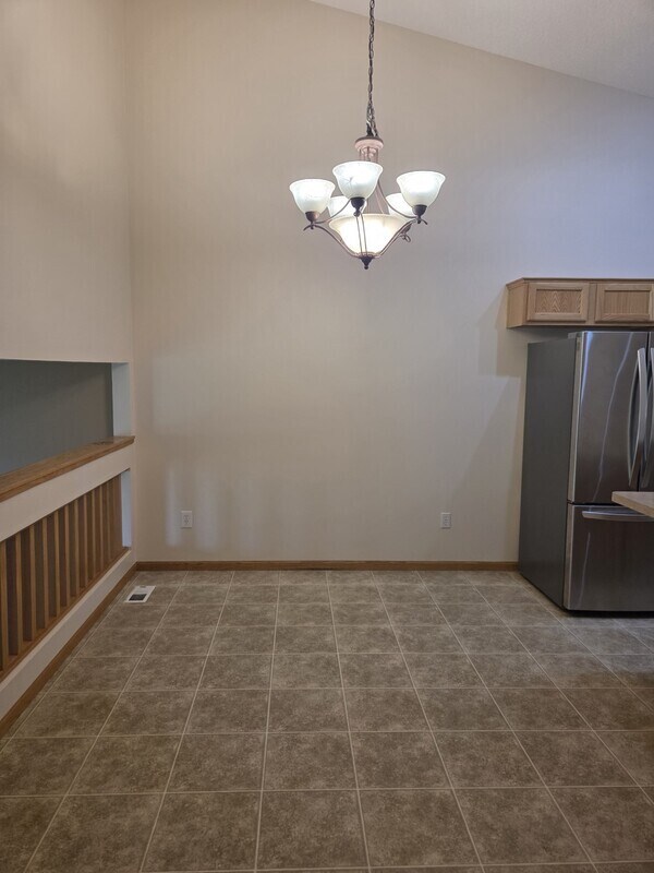 Building Photo - 6846 Gingham Ct