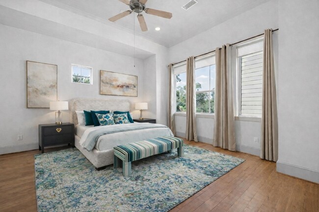 Building Photo - 931 W 23rd St