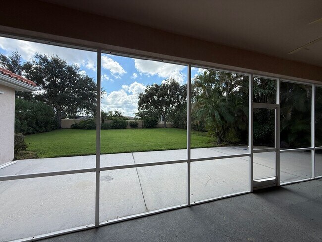Building Photo - 4 Bedroom 3 Bath Single Family Home Laurel...