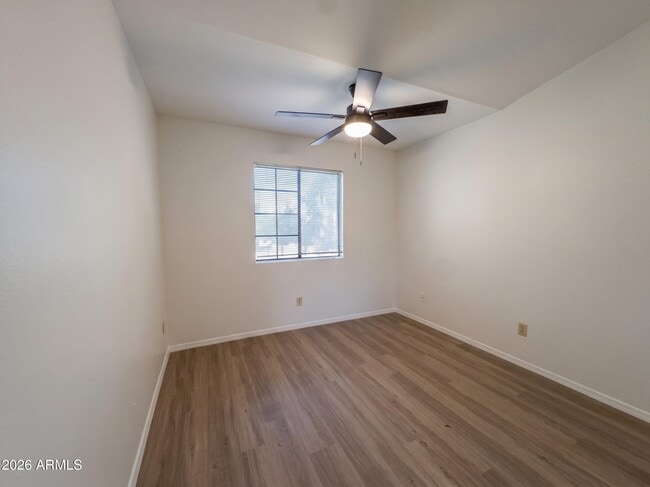 Building Photo - 170 E Guadalupe Rd