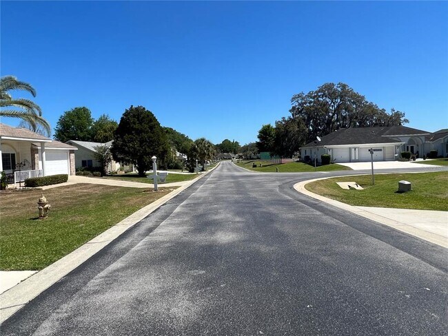 Building Photo - 5333 NW 25th Loop