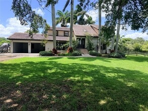 Building Photo - 20501 SW 50th Pl