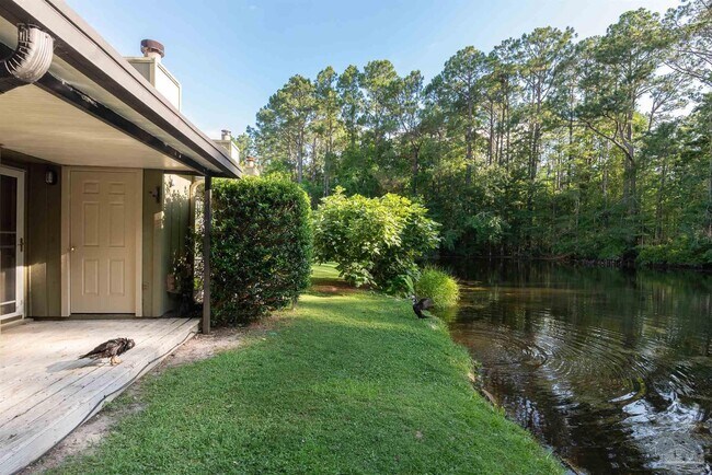 Building Photo - 7224 Lago Vista Ct