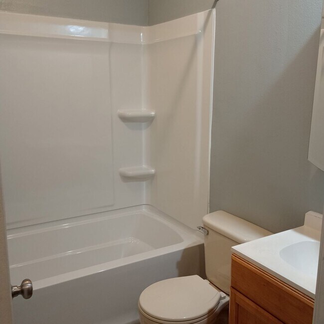 Building Photo - S0272-MF2