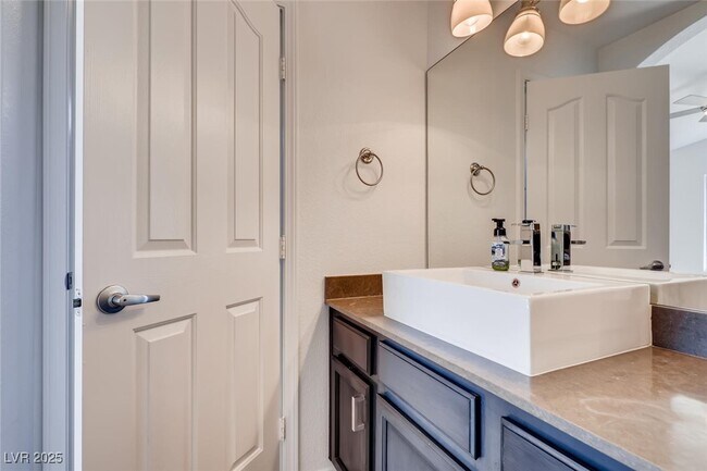 Building Photo - 2564 Spruce Creek Dr