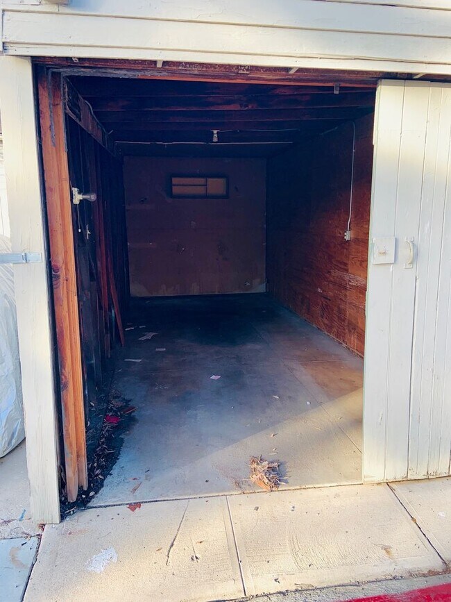 Building Photo - CHARMING STUDIO ON MISSION BLVD W/ PARKING! MISSION BEACH - $2,095/mo!