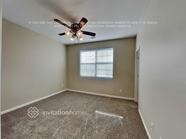 Building Photo - 3917 Cutler Donahoe Way