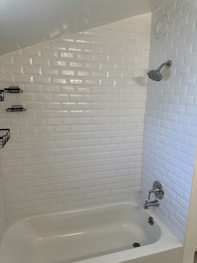Building Photo - Ceres 3 bed 2 bath 2 story home