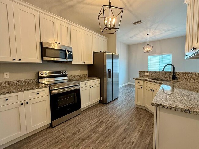 Building Photo - 2430 Willow Wy