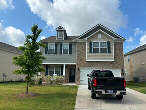 Building Photo - Room in Single Family Home on N Great White Way