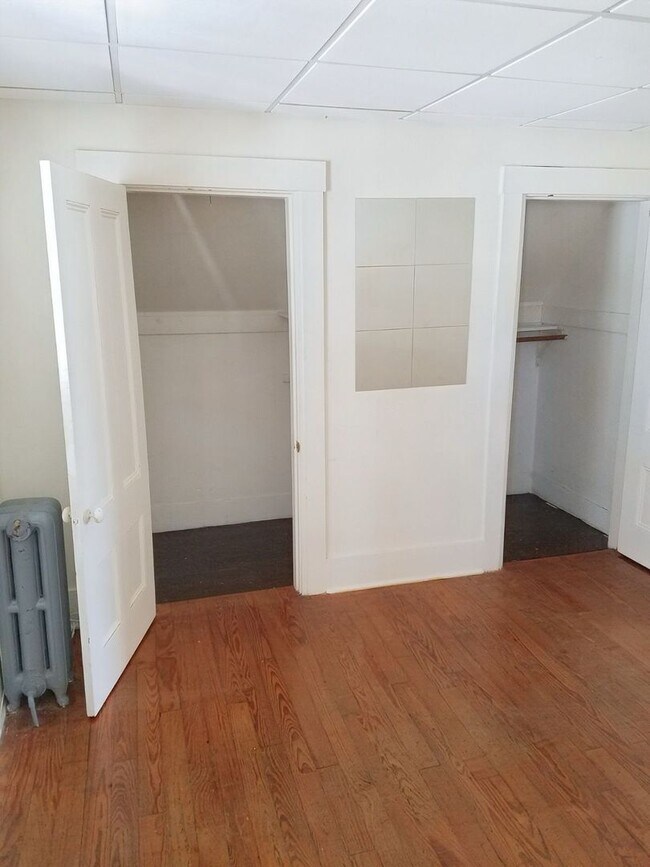 Building Photo - 36 Green St