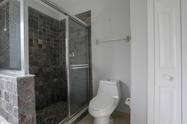 Building Photo - 647 Falling Oak Cove