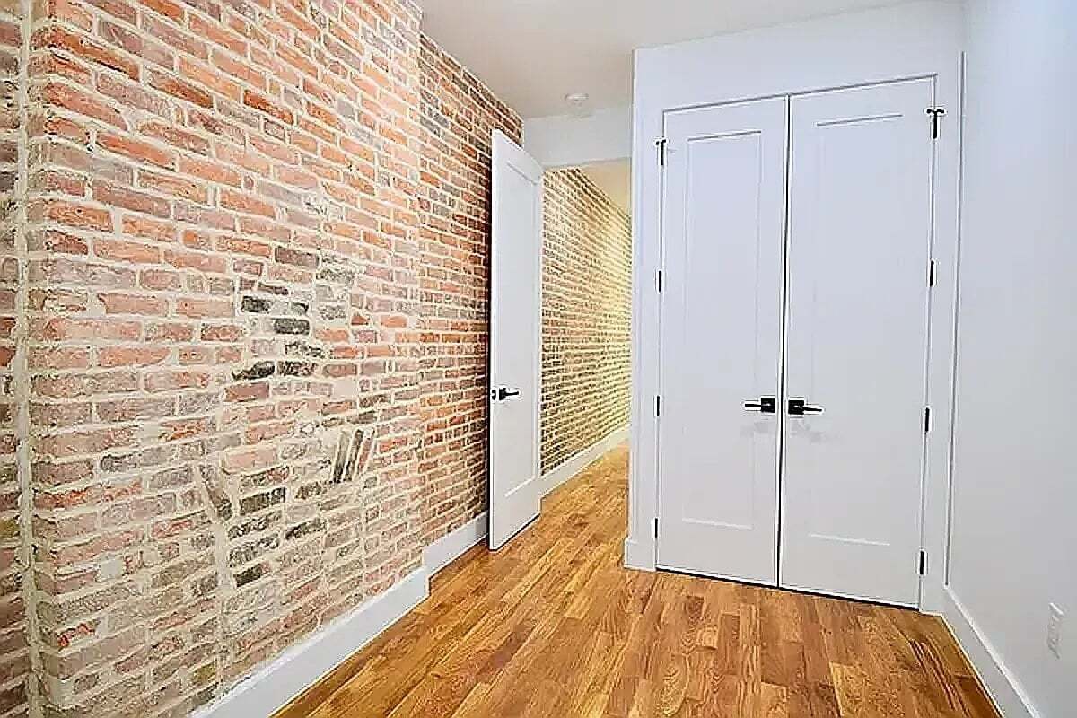 Building Photo - 588 Quincy St