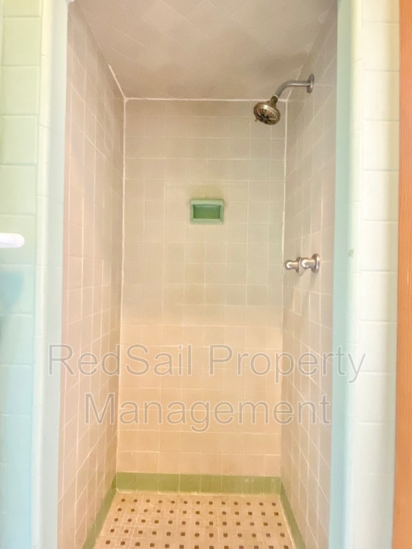 Building Photo - 315 Bunting Point Rd