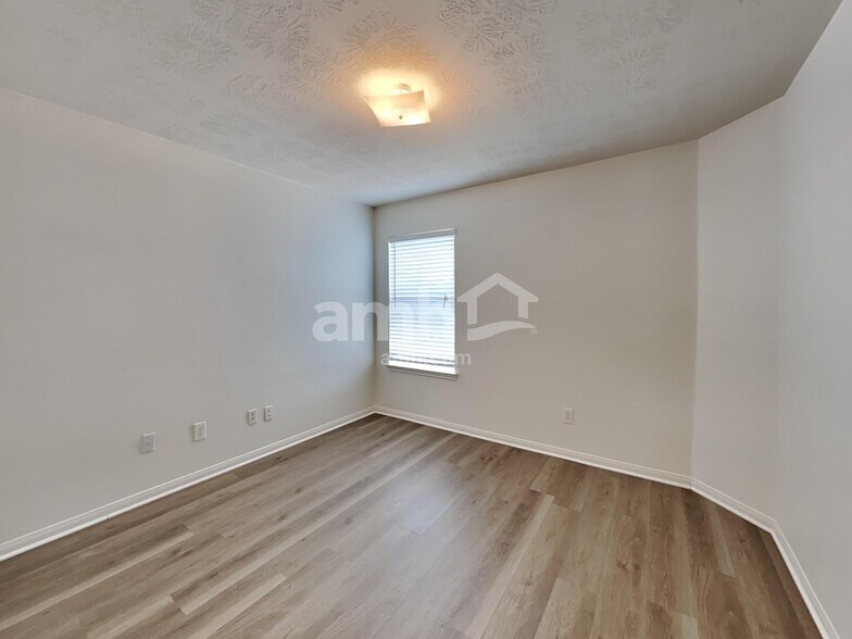 Building Photo - 1018 Redcrest Springs Ct