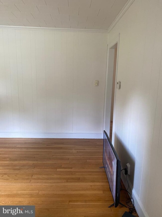 Building Photo - 1009 Tyler Ave