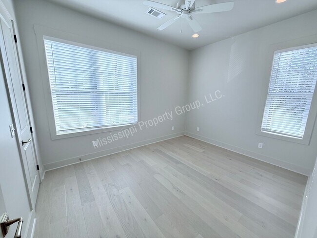 Building Photo - 3BD/3BA For Rent at The Southern