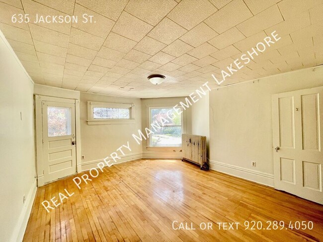 Building Photo - 635 Jackson St