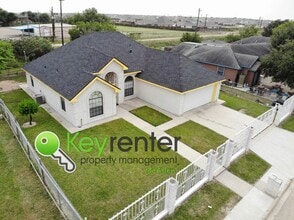 Building Photo - Beautiful 3bed/ 2bath home in Mission, TX